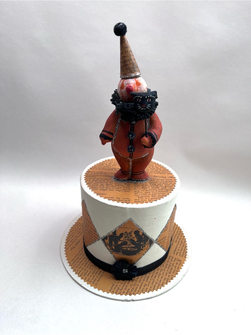 Dee Foust Bethany Lowe Halloween Pumpkin Clown Lidded Candy Container.